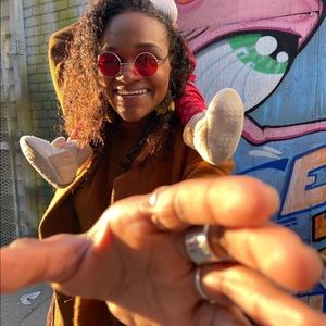 Meet your Posher, Faith